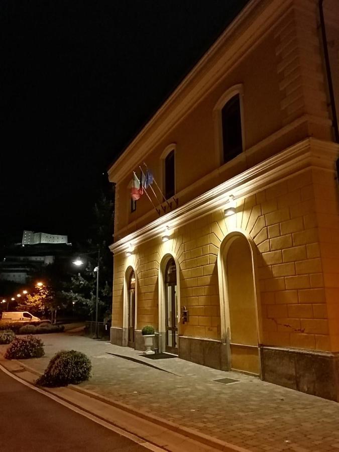 Auberge De La Gare - Dortoir & Ostello Hone Dış mekan fotoğraf